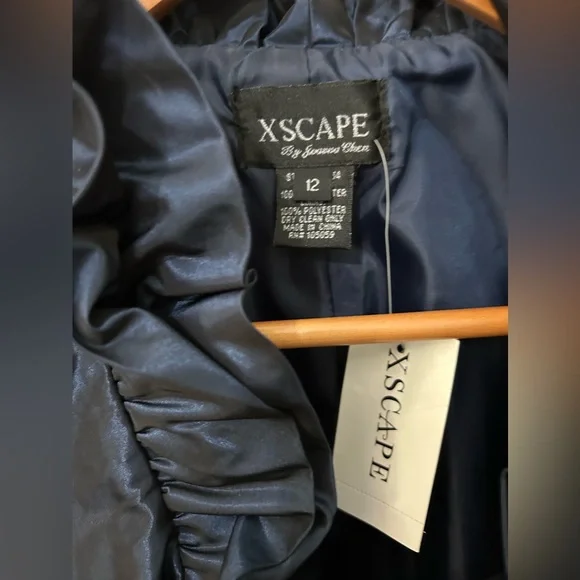 NWT Women’s Xscape blue organza long sleeve ruffled top Sz 12 - Picture 2 of 8